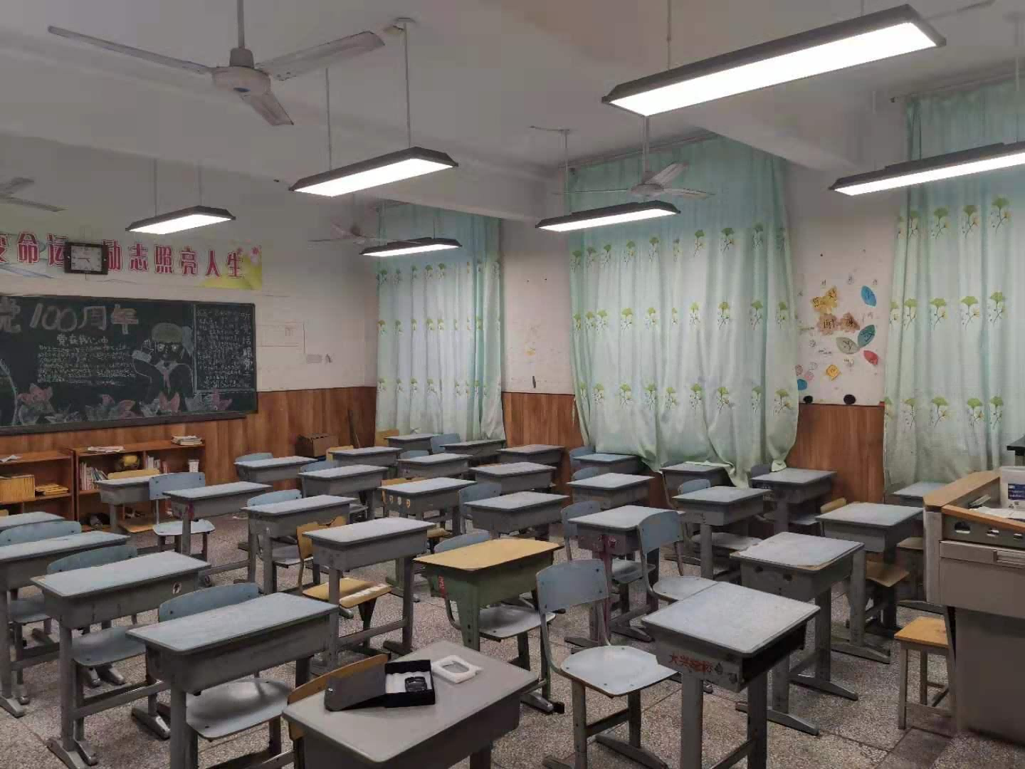 成都市浦江县大兴九年制学校